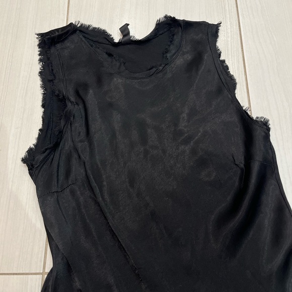 Venti6 Silk Raw Edge Tank - Picture 7 of 9